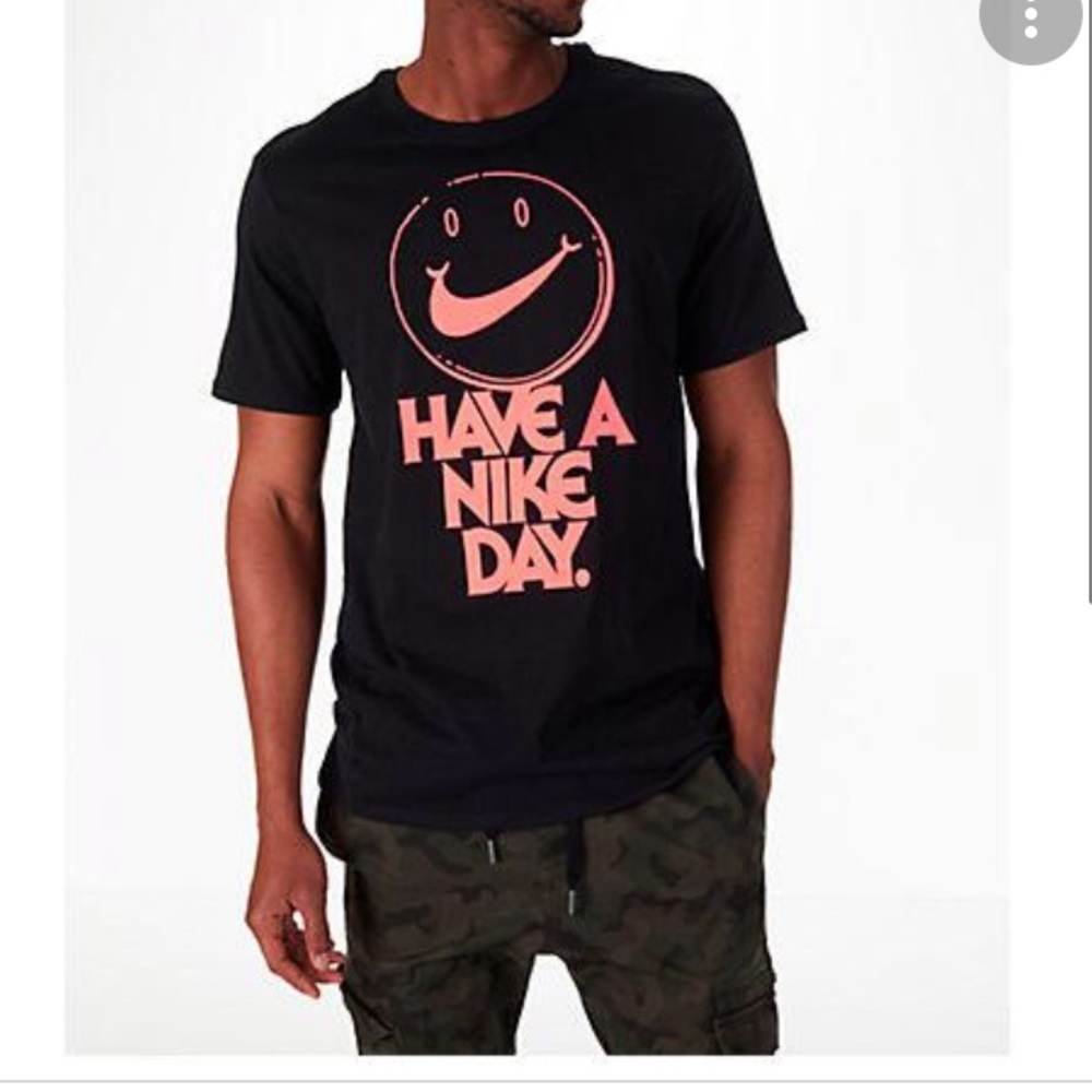 Nike men’s have a Nike day smiley face T-shirt